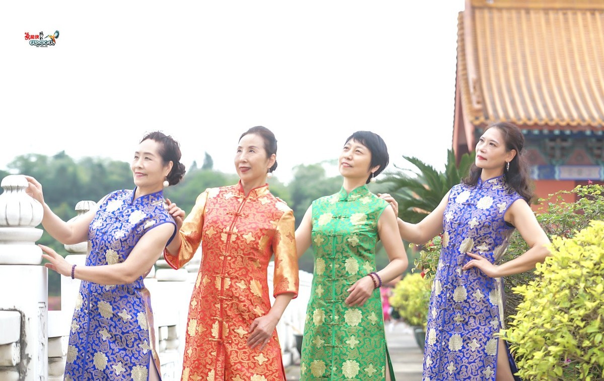 【影视城·旗袍四大美女】---高妹、秋波、飞翔、小孙