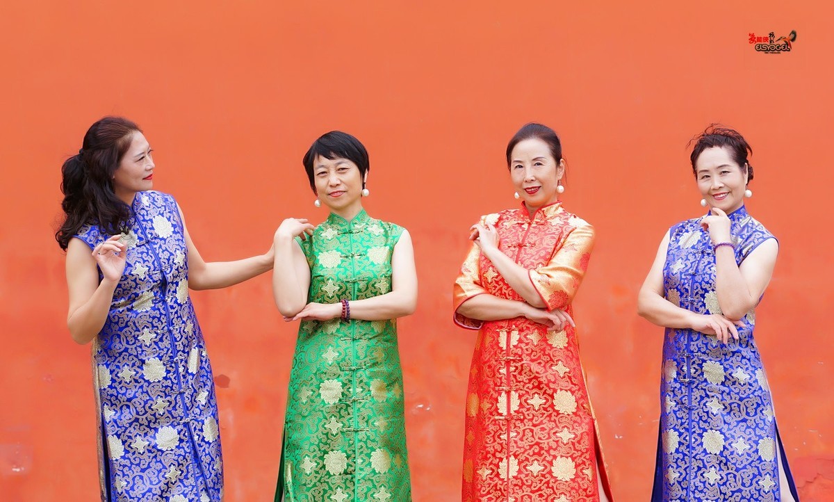 【影视城·旗袍四大美女】---高妹、秋波、飞翔、小孙