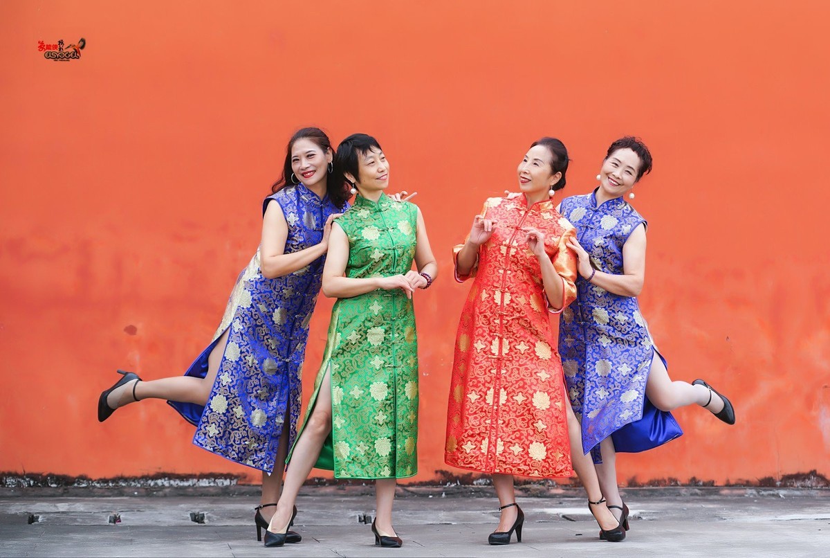 【影视城·旗袍四大美女】---高妹、秋波、飞翔、小孙