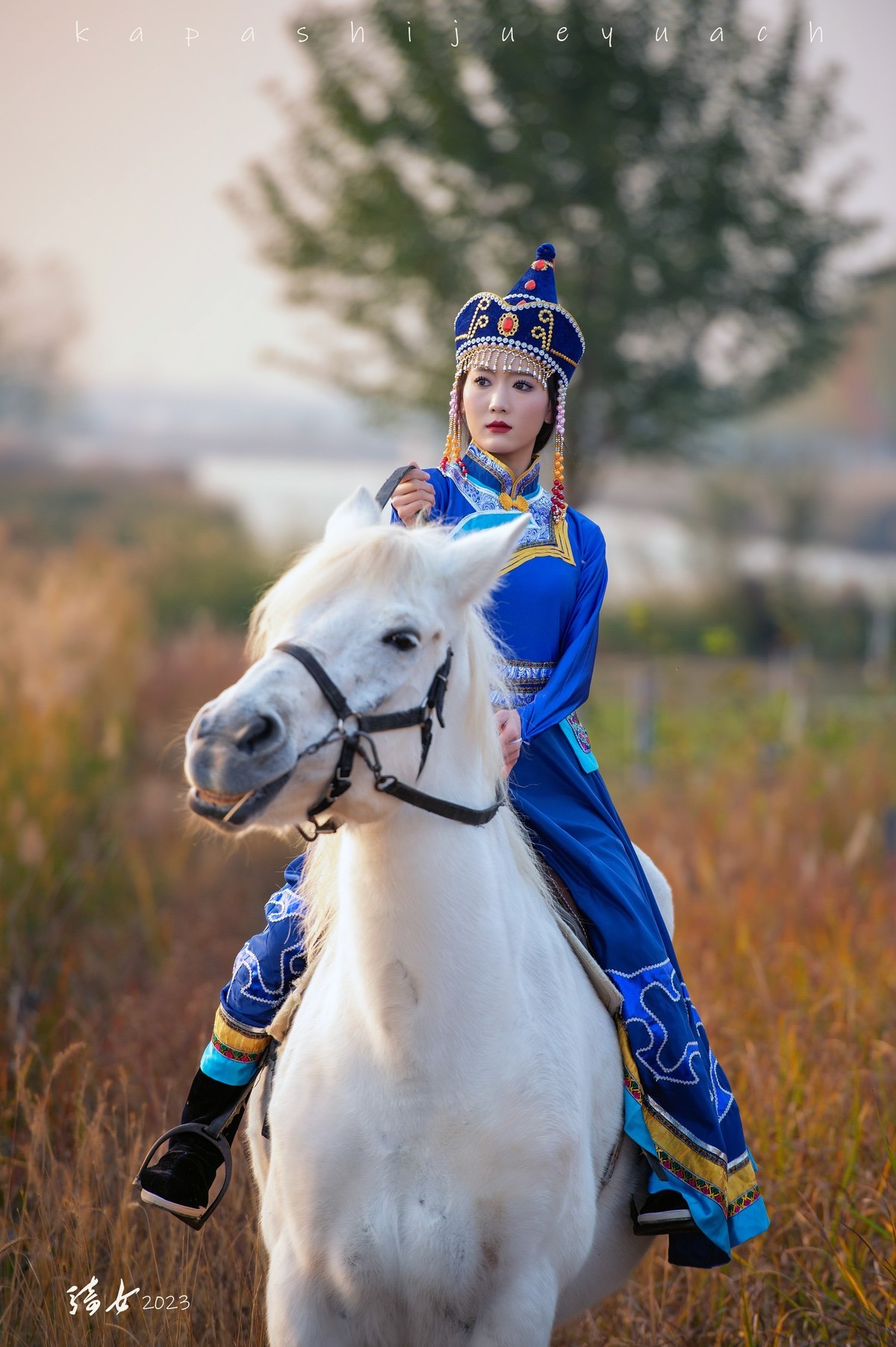 秋末人像【骑马女孩】