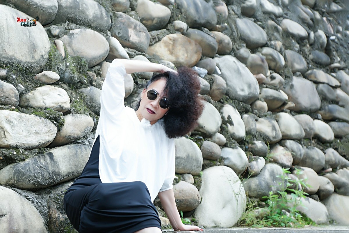 【阳山酷女】---方芳