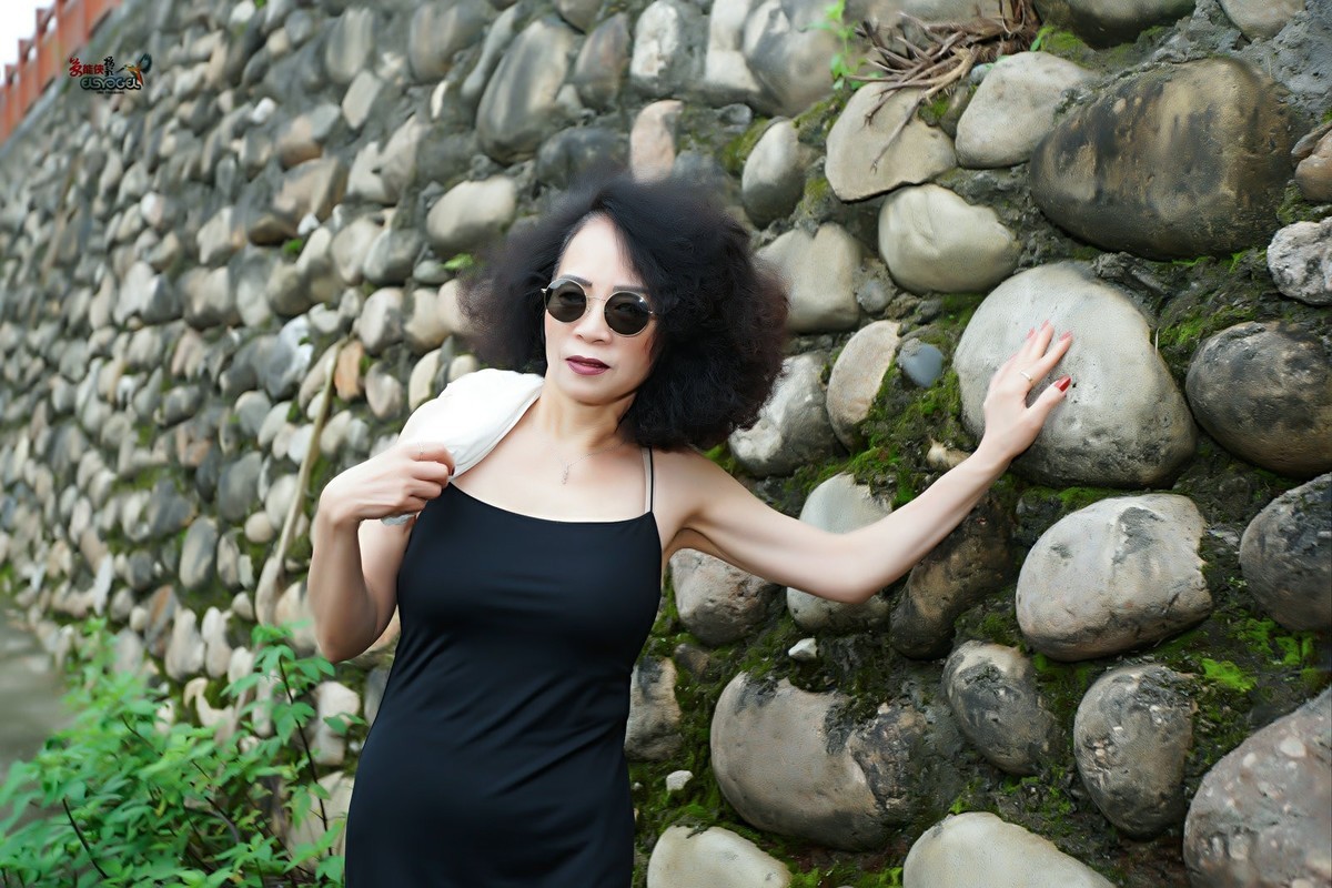 【阳山酷女】---方芳