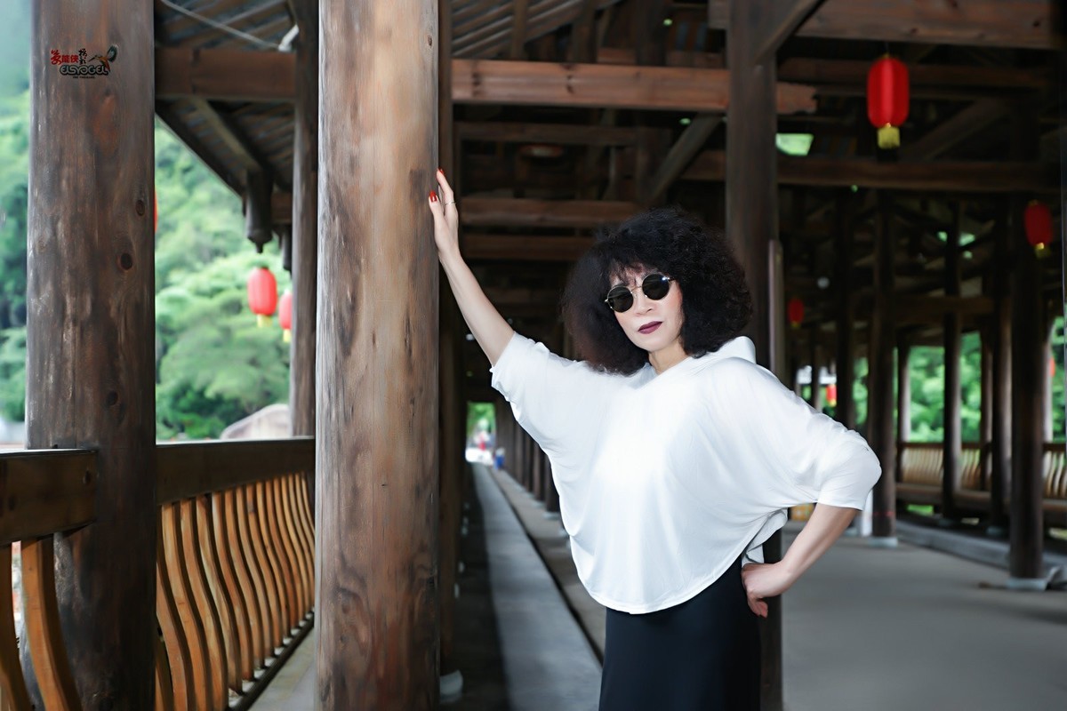 【阳山酷女】---方芳