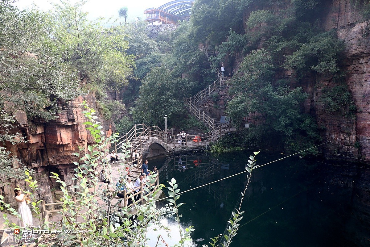 游郭亮村，走绝壁长廊