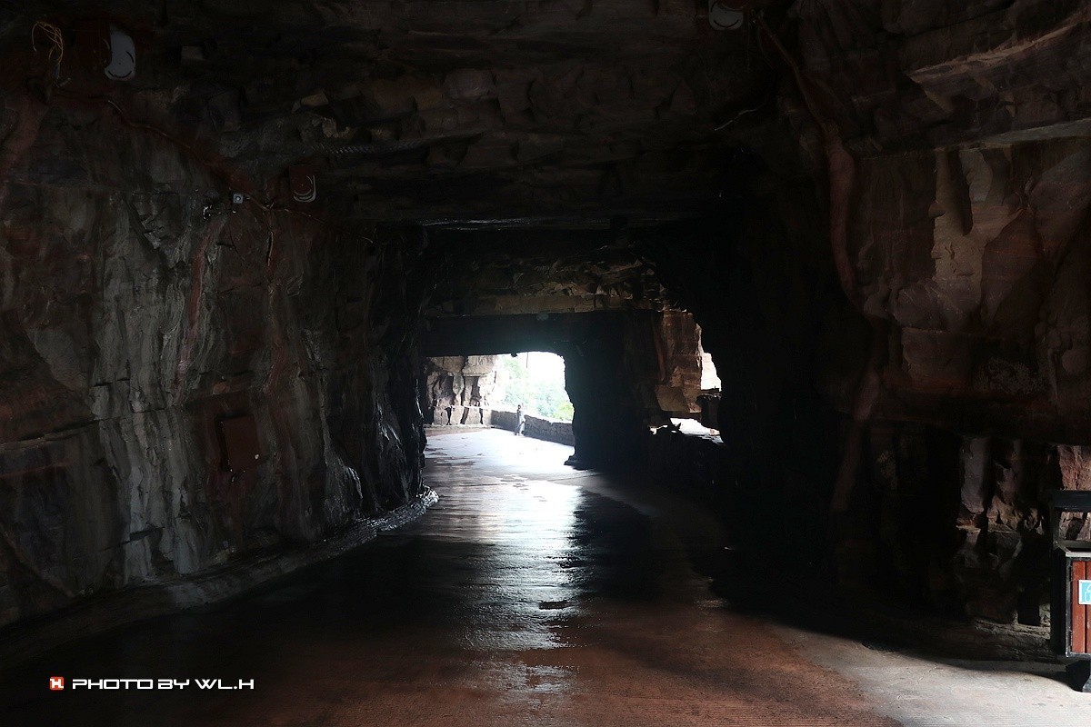 游郭亮村，走绝壁长廊