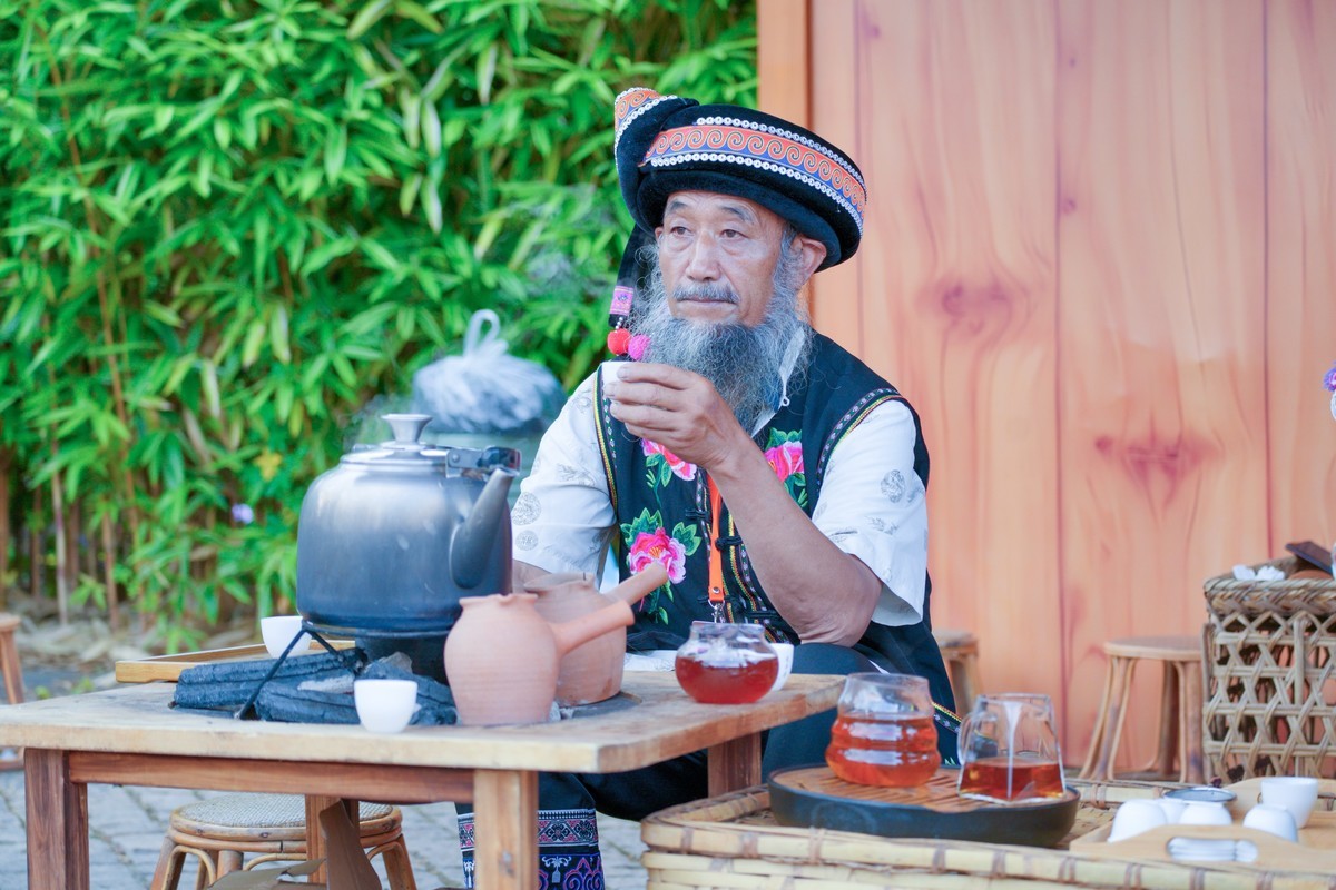 “茶和天下共享非遗”2024中国传统制茶技艺及其相关习俗展活动六