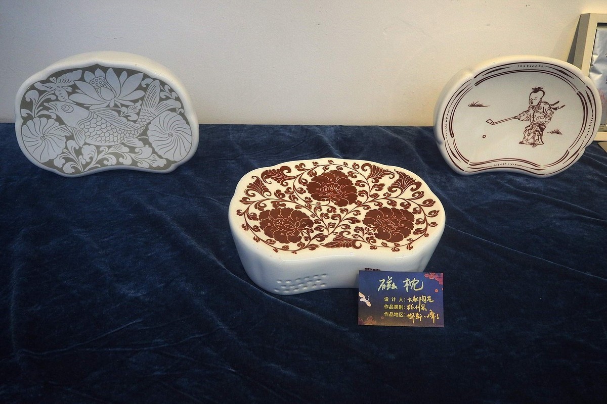 《2024河北工艺美术精品展》上