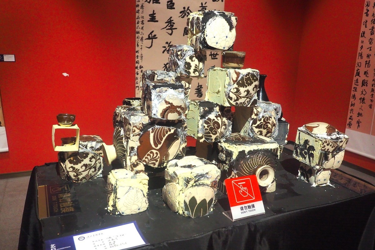 《艺启未来—河北美术学院2024届优秀毕业作品展》上