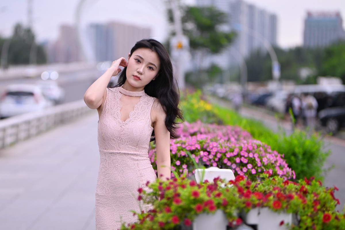 腾龙85河边拍女孩