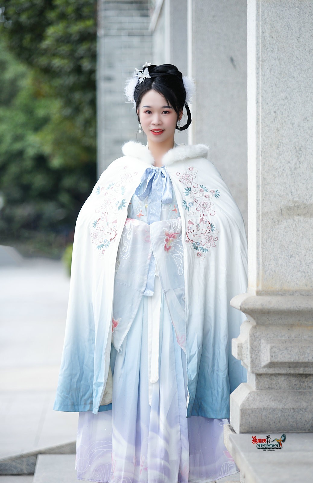 【冬季汉服少女】--- 大华