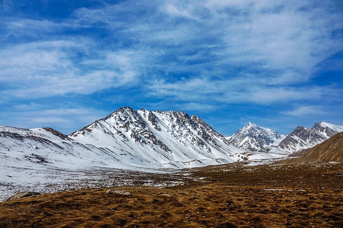 巴尔斯雪山掠影（胖卡3拍）