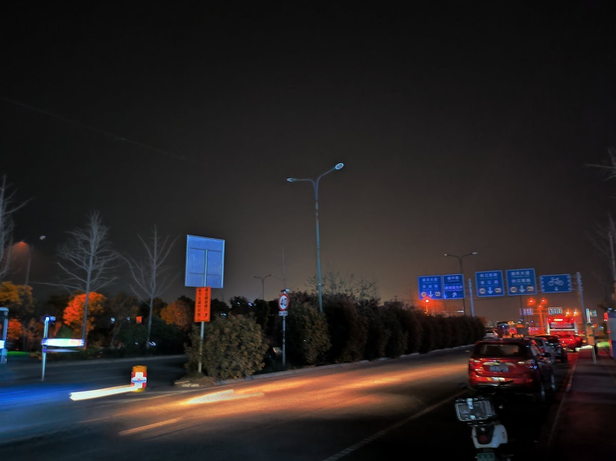 漫步星城 走街串巷（677）黄花数字贸易港