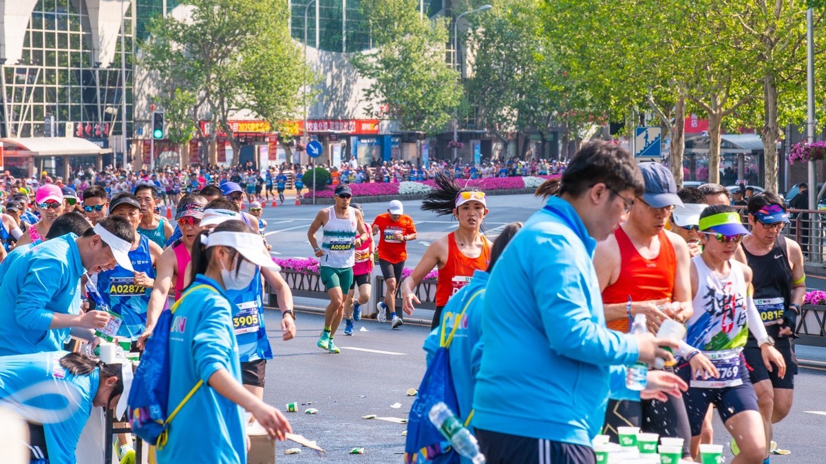 蒙 牛 - 2025 第 35 届 大 连 马 拉 松 赛 （ 七 ）
