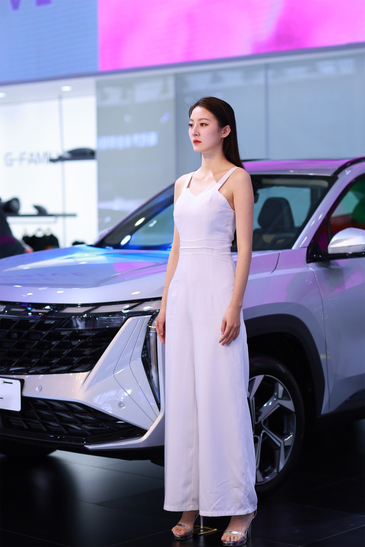 佳能R6-2拍车展模特