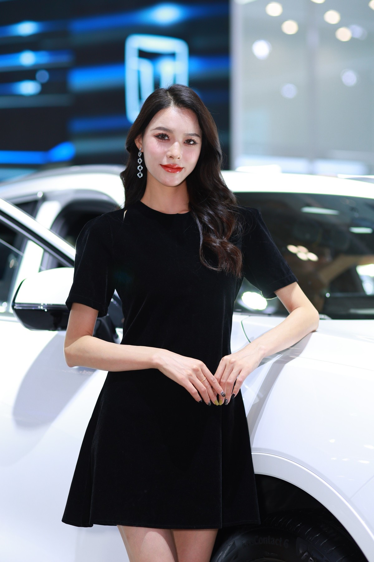 佳能R6-2拍车展模特