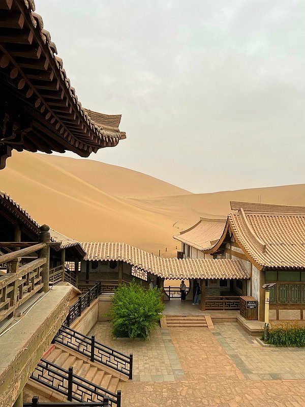 《不老松：纪实摄影》手机片：甘肃、新疆游！（09）鸣沙山月牙泉！ (5)