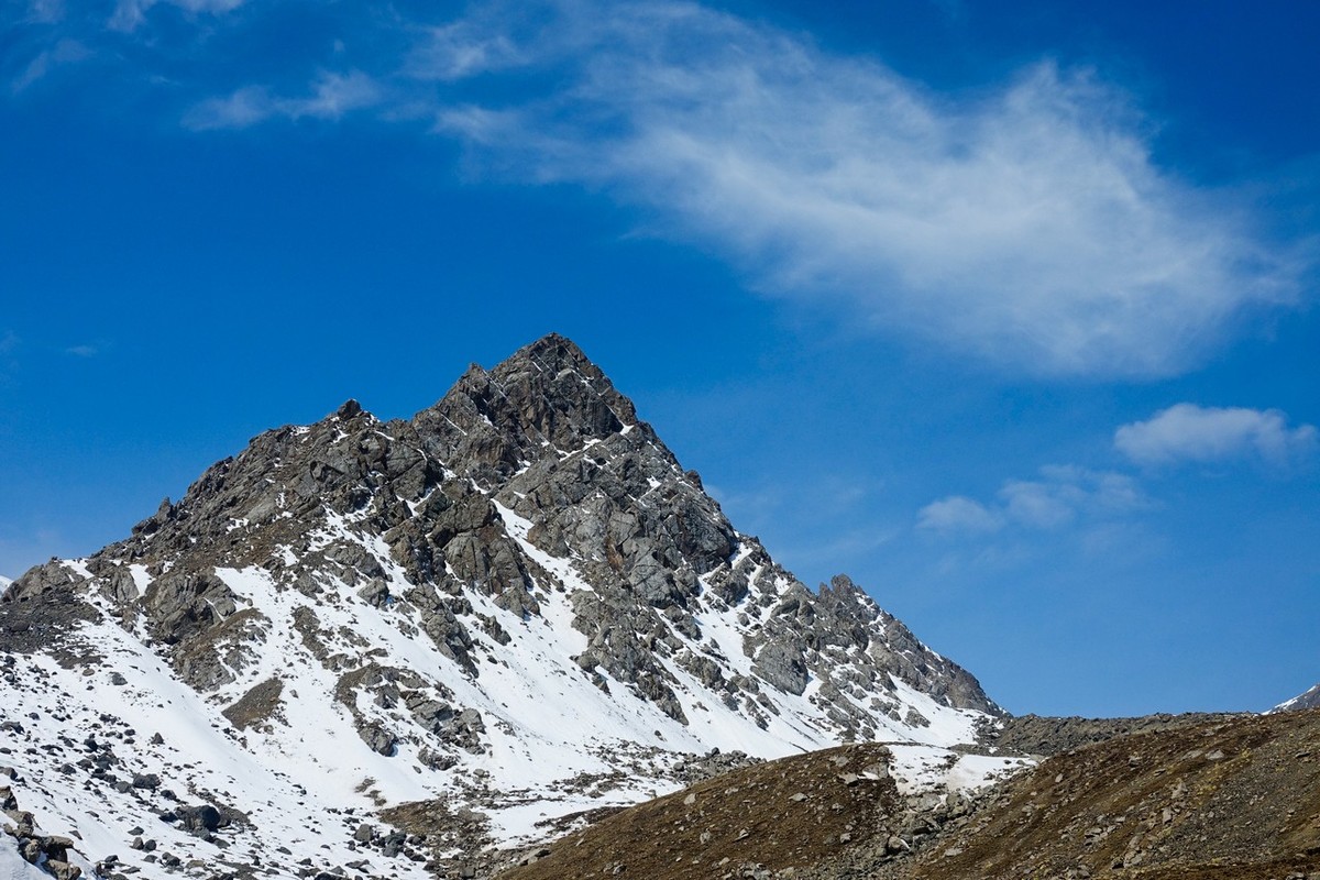 独自攀登巴尔斯雪山（RX10m3拍）