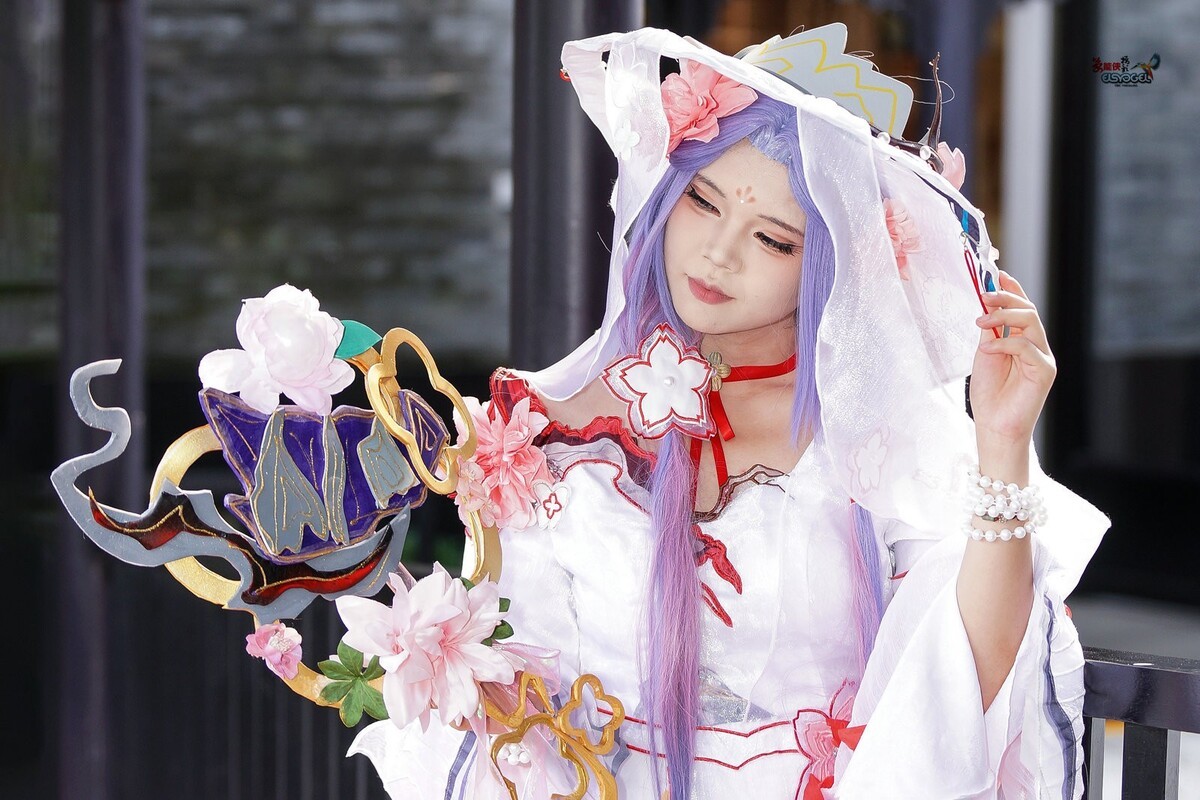 【二次元昭君少女】---鲫鱼
