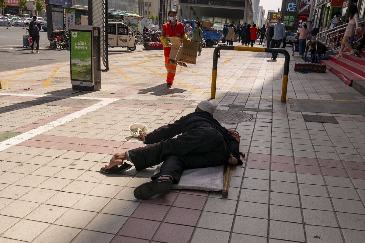 街拍这座城之乞讨者(1)-中关村在线摄影论坛