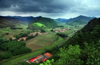 小山村的早晨