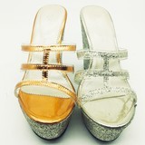 强鑫夏季2018公主新款透明亮片厚底坡跟超高跟夜店防水台凉拖鞋女