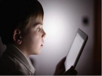 有了华为平板 M3 青春版,妈妈再也不用担心我的视力了