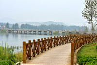 尝试用光圈优先模式拍的汶河湿地,也尝试用光影魔术手自动优化了一下,望给予指点。