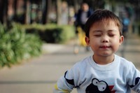 儿子可爱表情抓拍