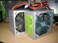 航嘉电源PK多彩电源