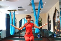 瑜伽教练(人美,动作也美)