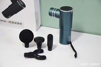 精致外观,小巧便携,菠萝君BOOSTER MINI 2智能筋膜枪