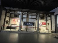 红色展厅的特点?