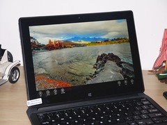 便携高性能英特尔CoreM芯PiPO品铂W8商务平板屏幕和播放体验