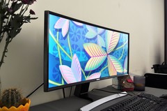 视觉爽，功能赞！不止是游戏利器的曲面显示器分享