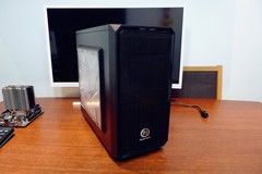 最有诚意的M级小机箱-Tt Versa H15入手分享