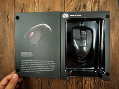 PBT与PWM3360撞出别样火花——酷冷至尊MM530