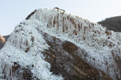 勇敢者的游戏--冰瀑攀岩