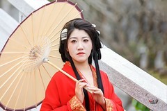 【红战袍美女】---小田