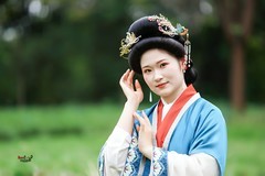 【一袖清风，半舞春山】---肖肖