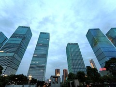 漫步星城 （1069）饭是钢