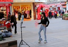 大足街拍（25）街边妹妹的网红梦