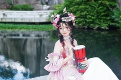 【池畔鼓语·粉黛芳华】---佳欣