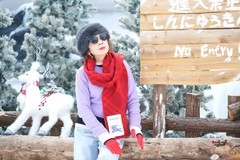 【冬日雪地美女】---风信子