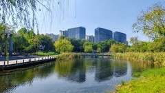 扁担河边