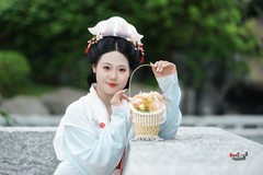 【池畔清欢】---安安