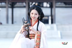 【战国袍美女】--晴晴