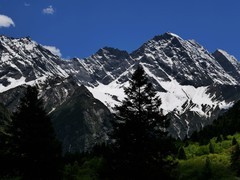 川西四姑娘山及其卫峰