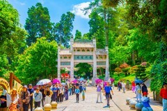 昆明西山，三清阁