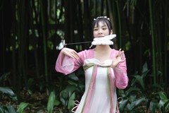 【幽谷舞女】------佳佳