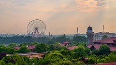 大 连 金 石 滩 绿 发 希 尔 顿 度 假 酒 店 夜 景 及 周 边